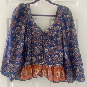 House of Harlow 1960 top.